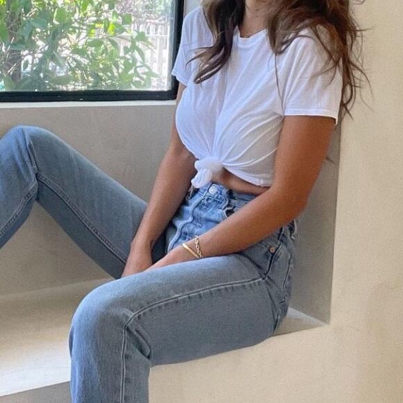 White tee  - Picture 1 of 1